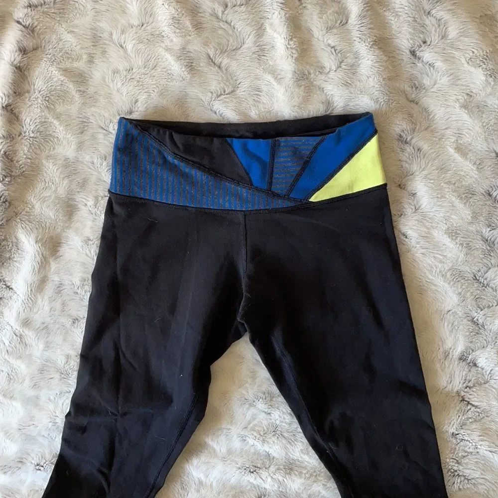 Lululemon leggings black blue yellow reversible wonder under tights small s